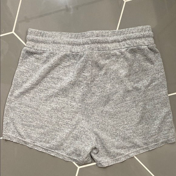 P'tula Shorts - Picture 3 of 3